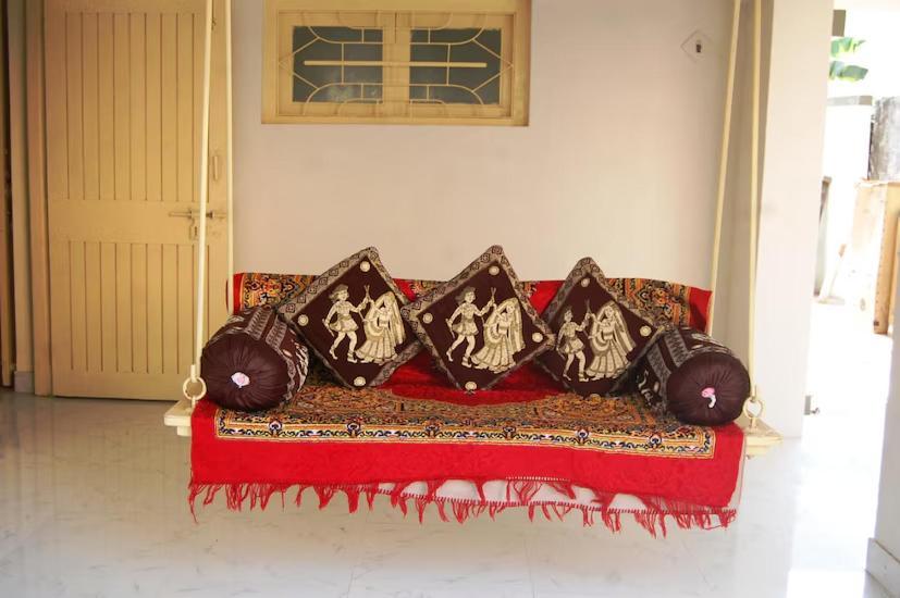 Chitrakut Bungalows Dwārka エクステリア 写真