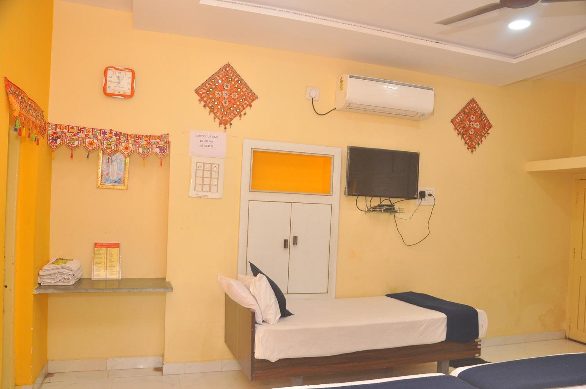 Chitrakut Bungalows Dwārka エクステリア 写真